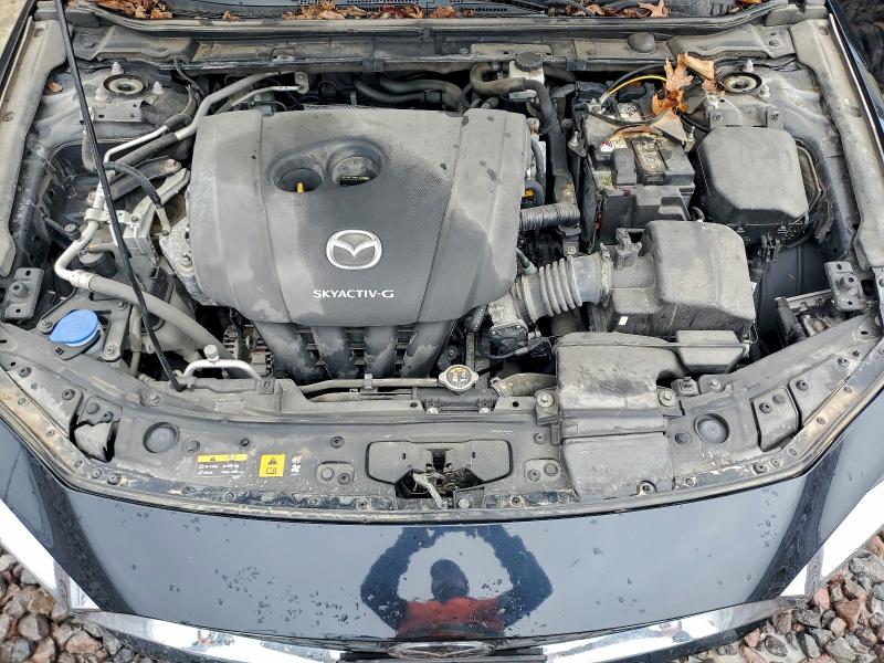 Фото 11 - MAZDA 3