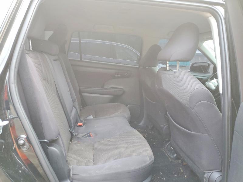 Фото 11 - TOYOTA HIGHLANDER