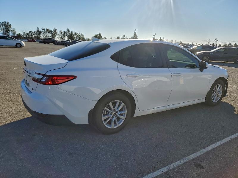 Фото 3 - TOYOTA CAMRY