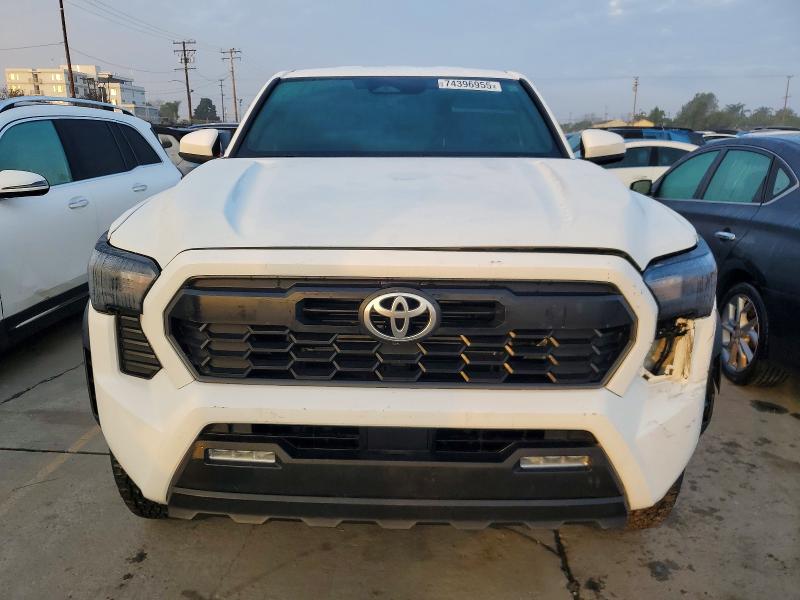 Фото 5 - TOYOTA TACOMA