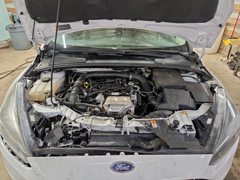 Фото 11 - FORD FOCUS