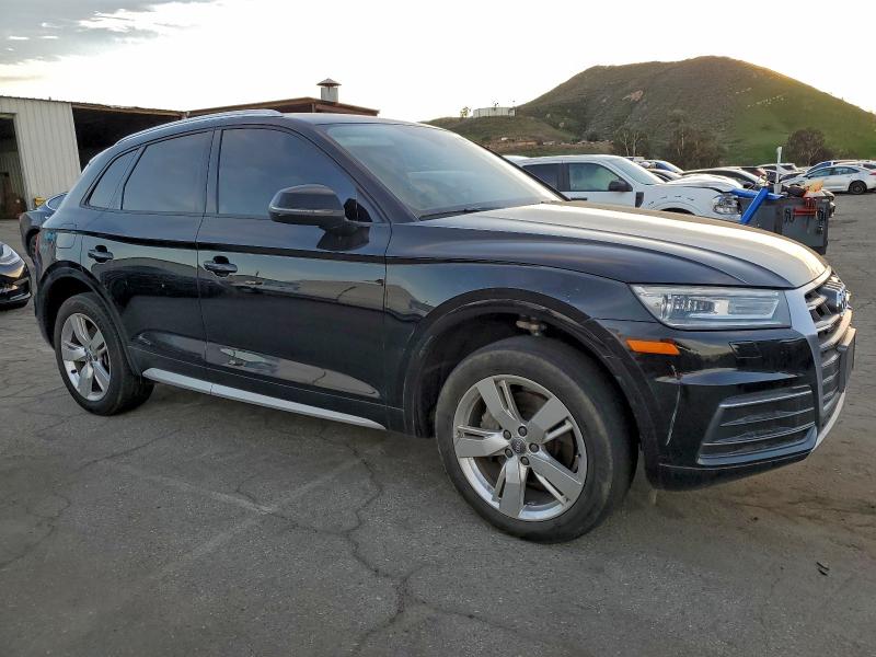 Фото 4 - AUDI Q5