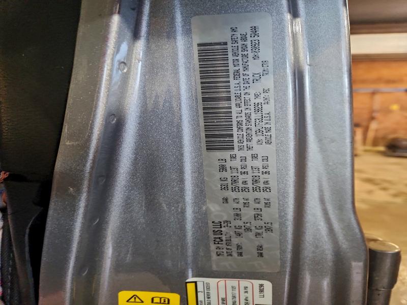 Фото 12 - JEEP GLADIATOR