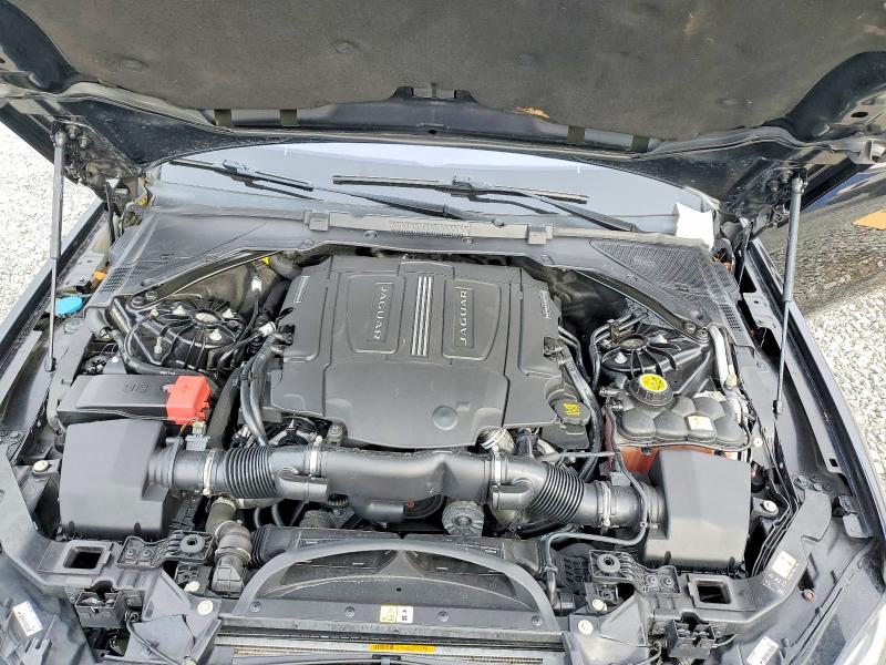 Фото 11 - JAGUAR XF