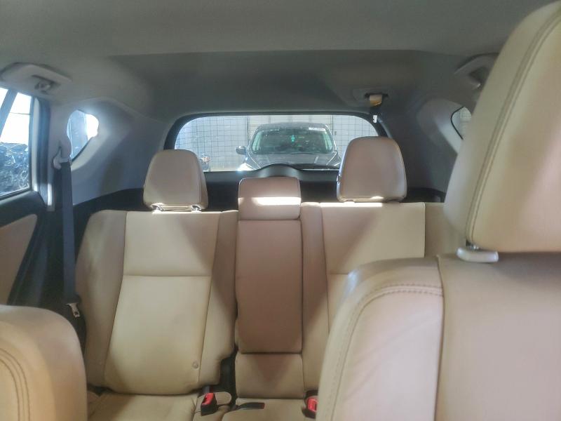 Фото 10 - TOYOTA RAV4