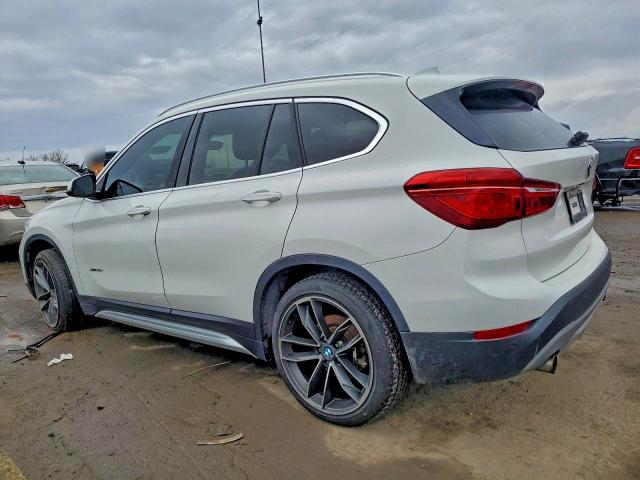 Фото 2 - BMW X1