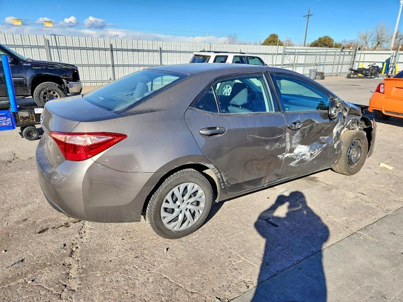 Фото 3 - TOYOTA COROLLA