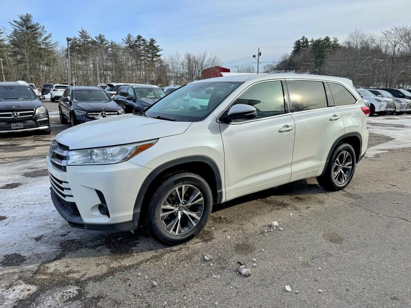 Фото 2 - TOYOTA HIGHLANDER