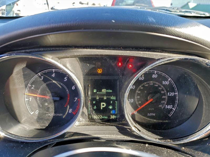 Фото 9 - MITSUBISHI OUTLANDER