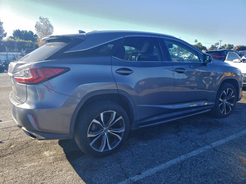 Фото 3 - LEXUS RX350