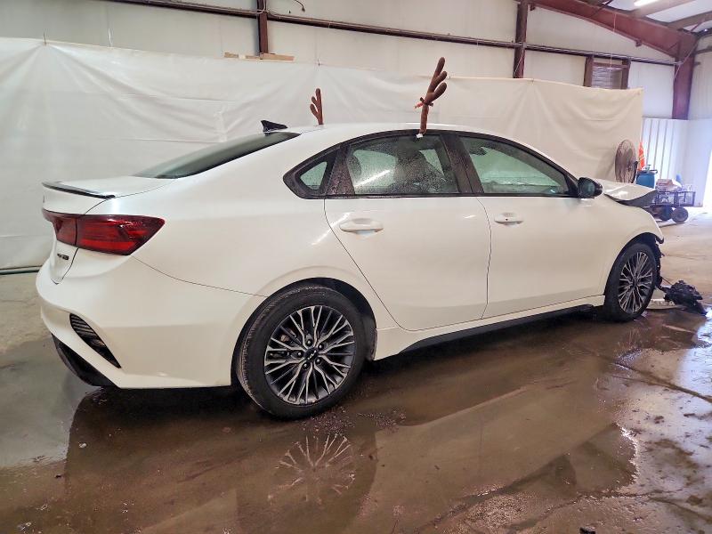 Фото 3 - KIA FORTE