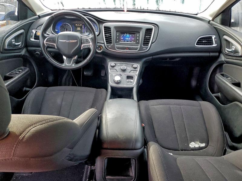 Фото 8 - CHRYSLER 200