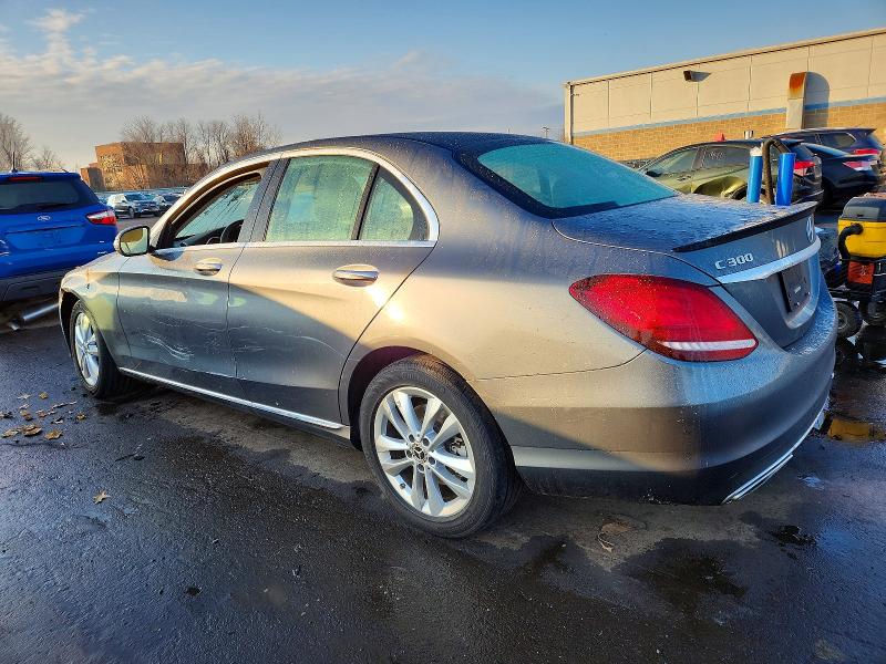 Фото 2 - MERCEDES-BENZ C-CLASS