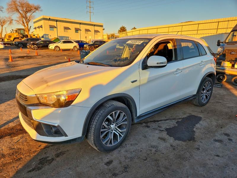 Фото 1 - MITSUBISHI OUTLANDER