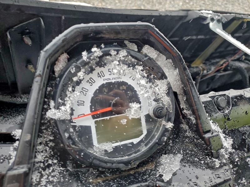 POLARIS SIDEBYSIDE 2015