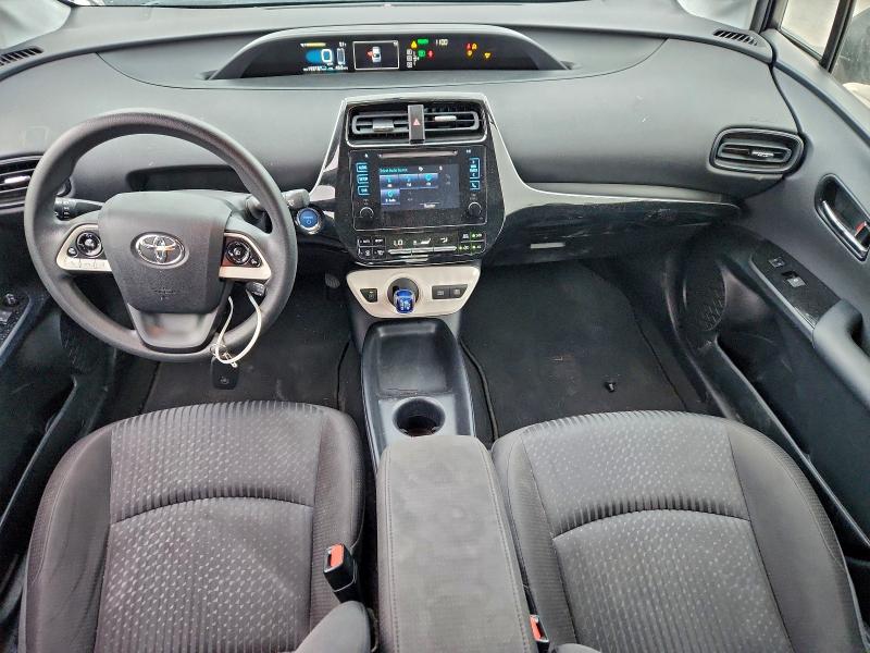 Фото 8 - TOYOTA PRIUS