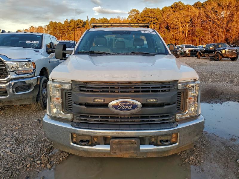 FORD F350 2018 VIN 1FDRF3GT2JEB85434