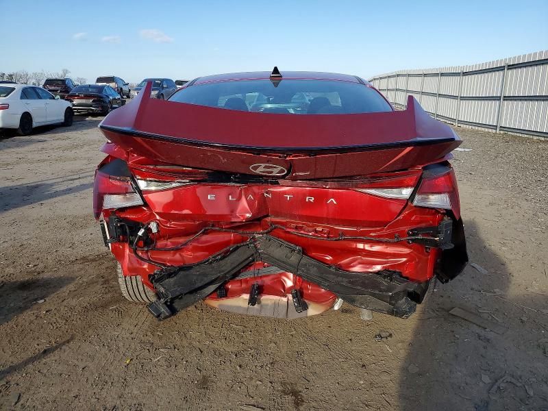 Фото 6 - HYUNDAI ELANTRA