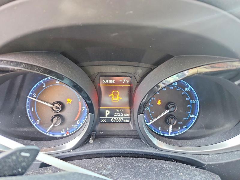 Фото 9 - TOYOTA COROLLA