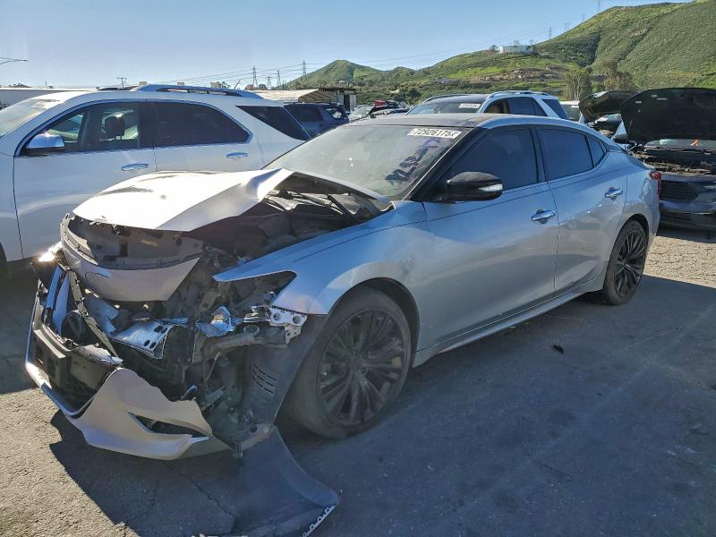 Фото 1 - NISSAN MAXIMA