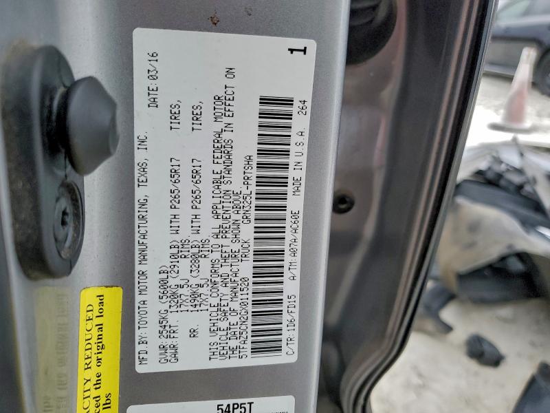 Фото 13 - TOYOTA TACOMA