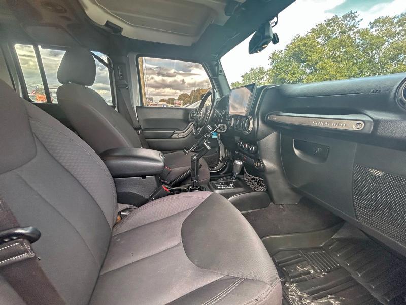 Фото 5 - JEEP WRANGLER