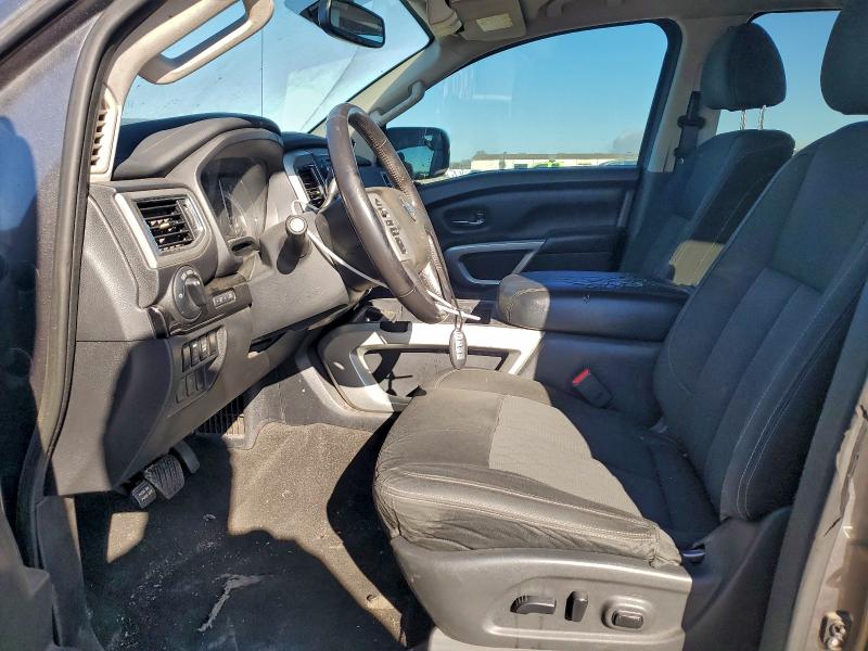 Фото 7 - NISSAN TITAN