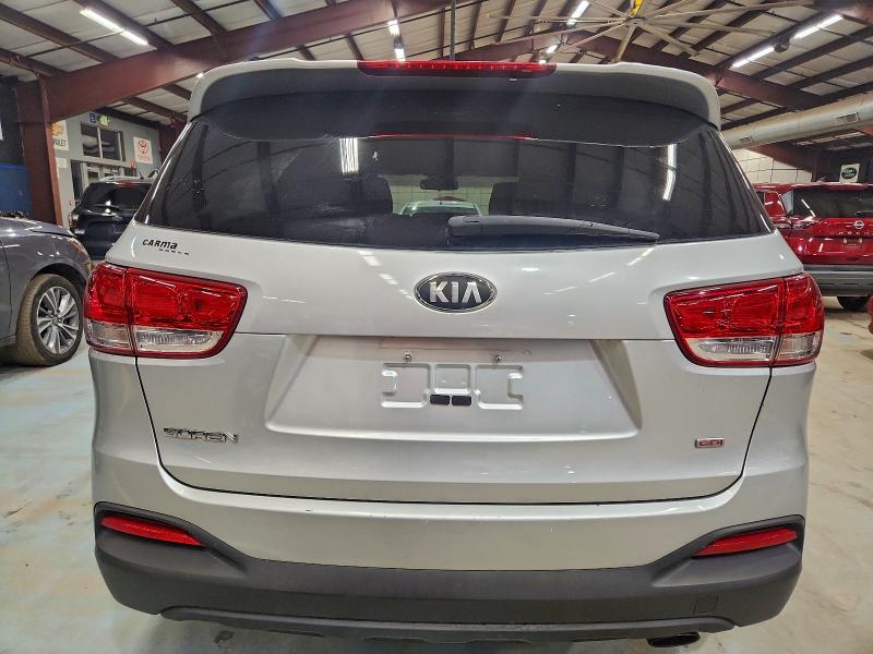 Фото 6 - KIA SORENTO
