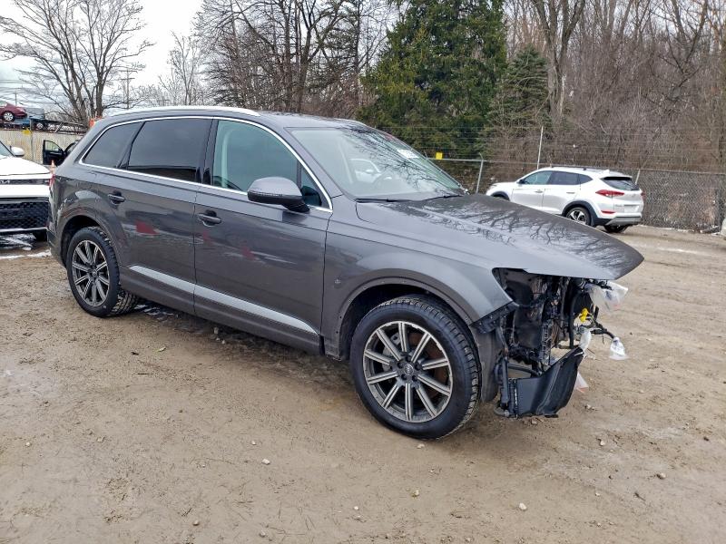 Фото 4 - AUDI Q7