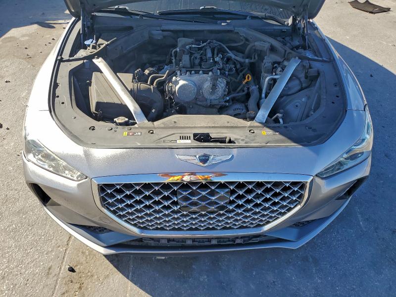 Фото 11 - GENESIS G70