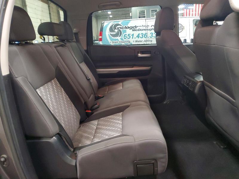 Фото 10 - TOYOTA TUNDRA