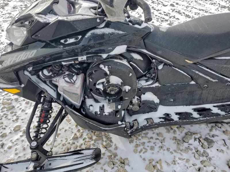 SKI-DOO SUMMIT X85 2019