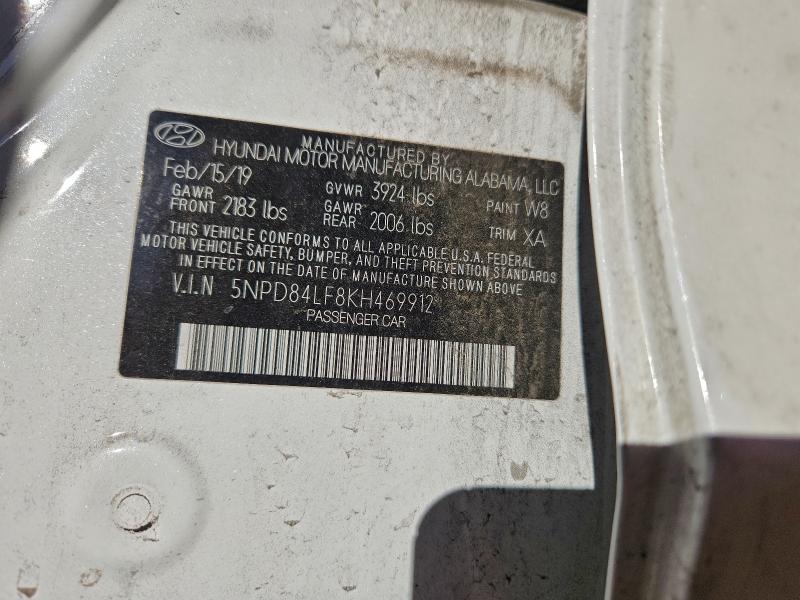 Фото 12 - HYUNDAI ELANTRA