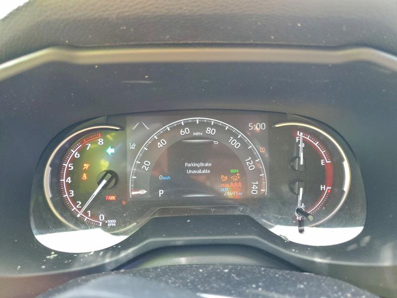 Фото 9 - TOYOTA RAV4