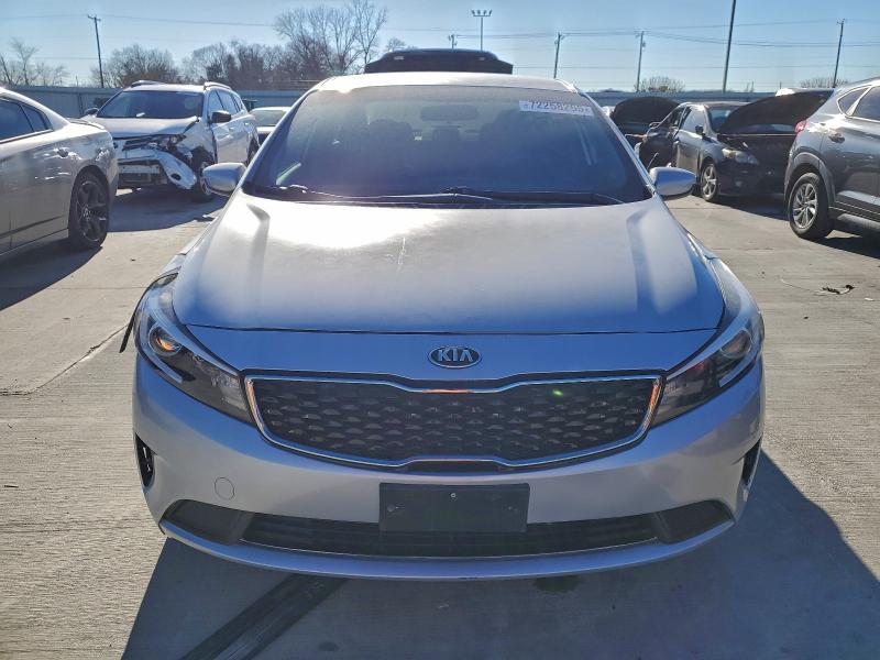 Фото 5 - KIA FORTE