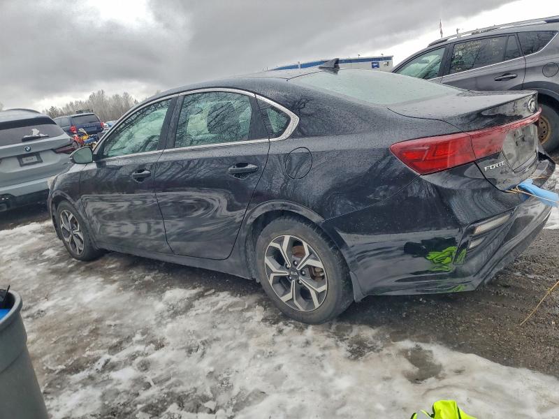 Фото 2 - KIA FORTE