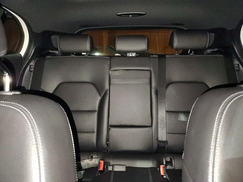 Фото 10 - MERCEDES-BENZ GLA-CLASS