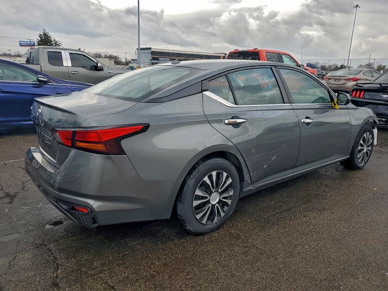 Фото 3 - NISSAN ALTIMA