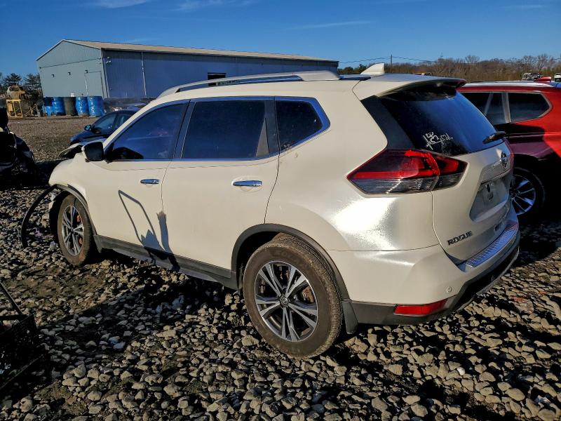 Фото 2 - NISSAN ROGUE