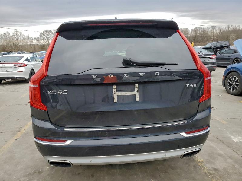 Фото 6 - VOLVO XC90