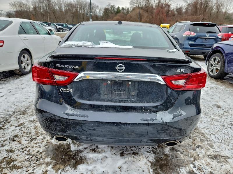 Фото 6 - NISSAN MAXIMA