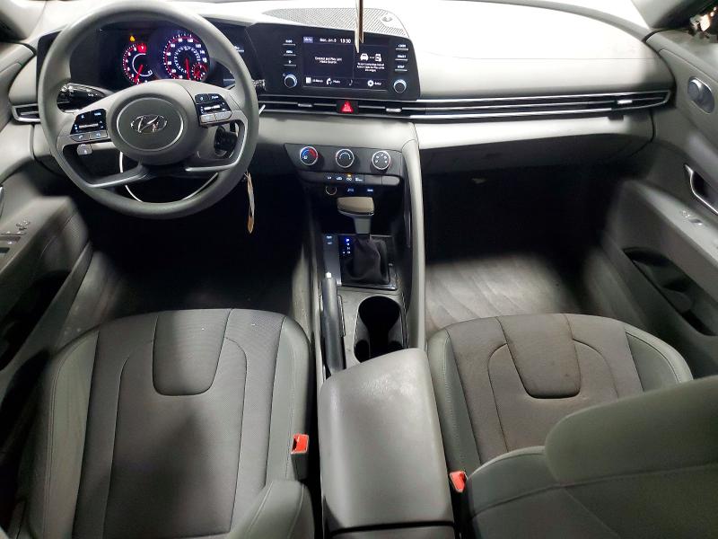 Фото 8 - HYUNDAI ELANTRA