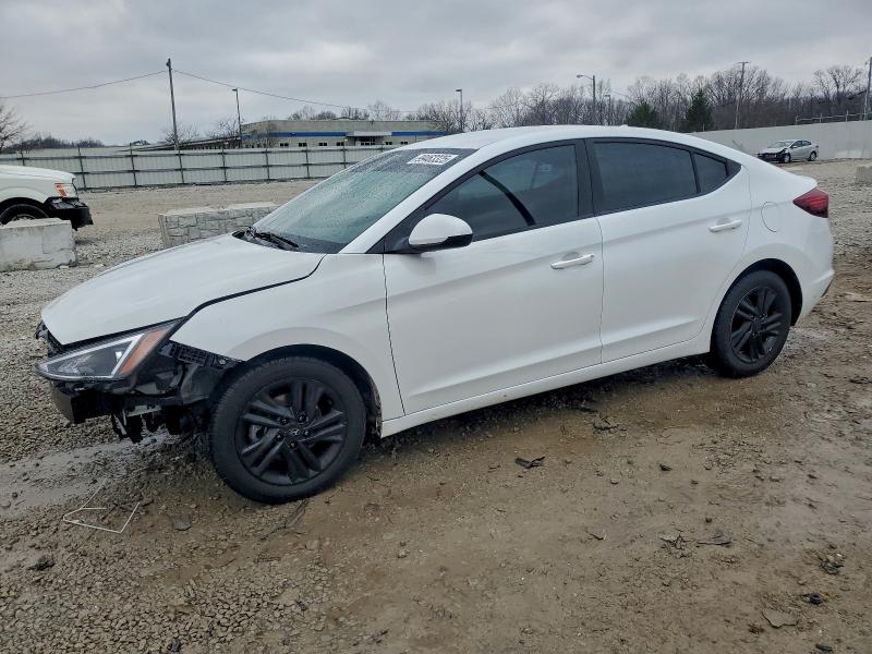 Фото 1 - HYUNDAI ELANTRA