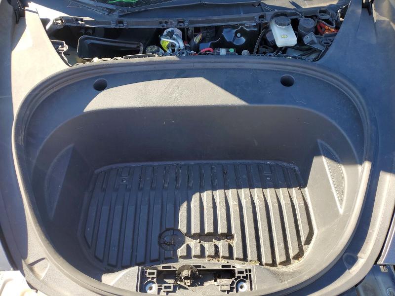 Фото 11 - TESLA MODEL 3