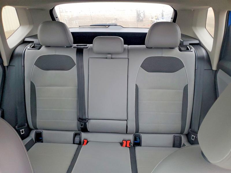 Фото 10 - VOLKSWAGEN TAOS SE