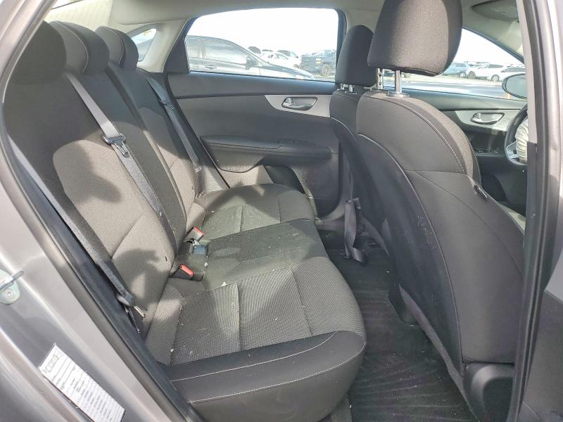 Фото 10 - KIA FORTE