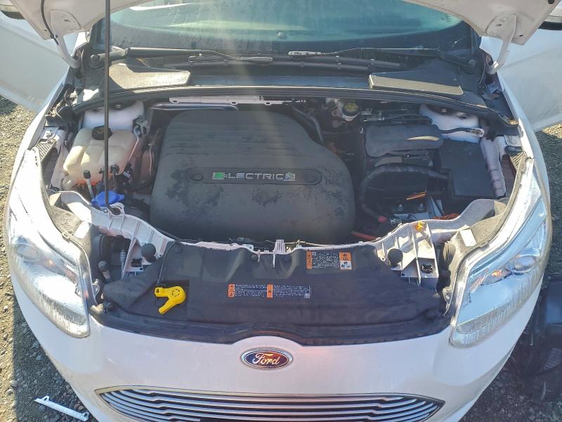 Фото 11 - FORD FOCUS