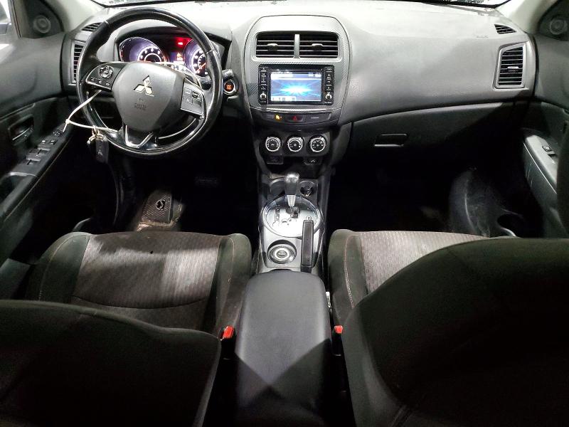 Фото 8 - MITSUBISHI OUTLANDER