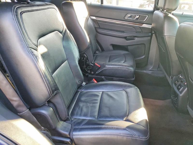 Фото 11 - FORD EXPLORER