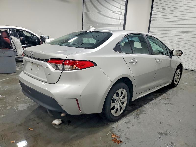 Фото 3 - TOYOTA COROLLA